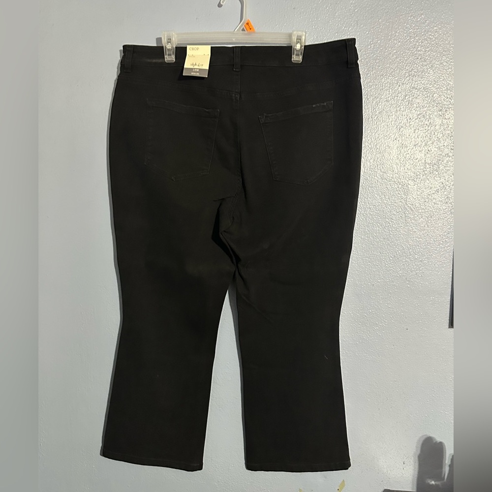 Style & Co Plus Straight Crop Black Denim - Picture 2 of 8